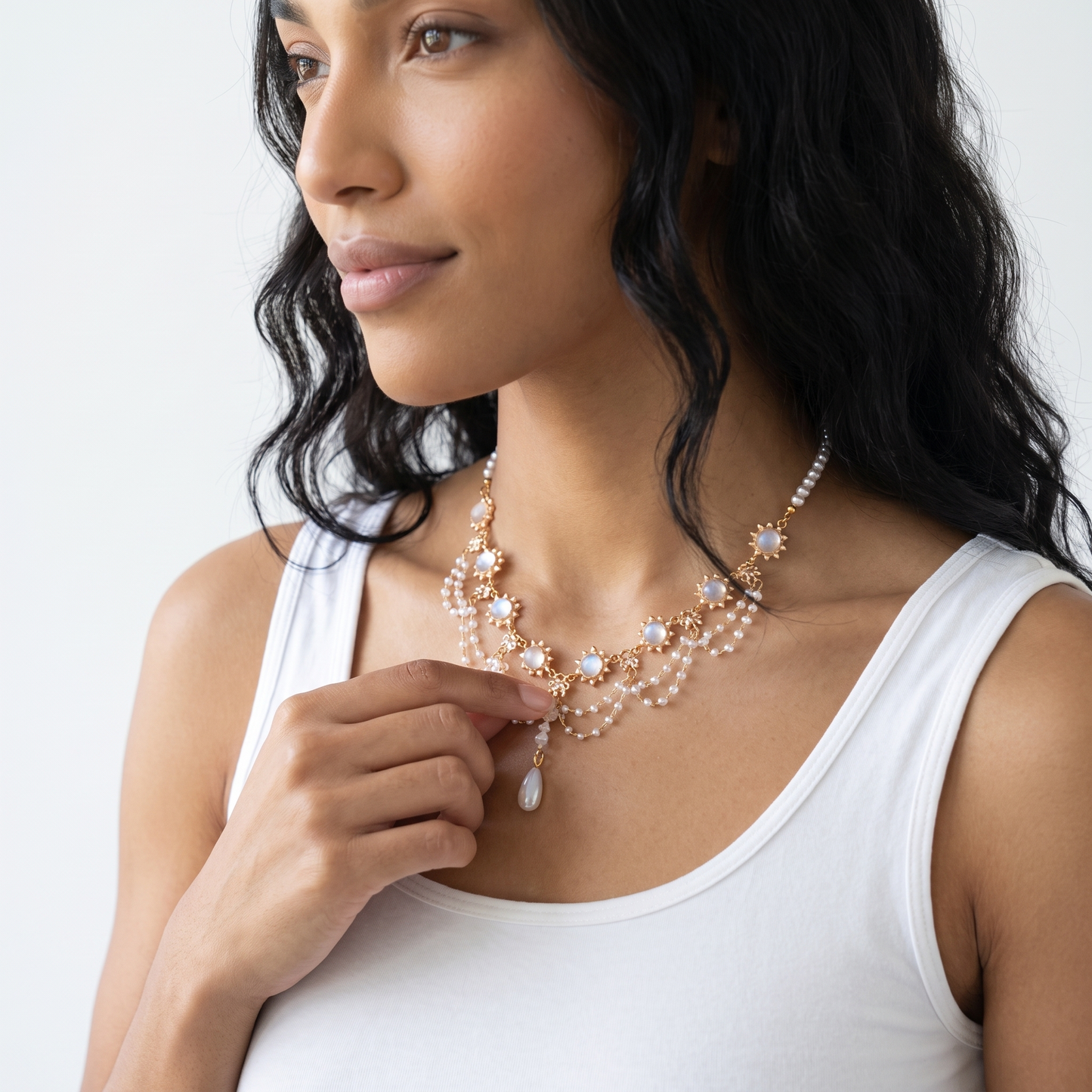Sunoire irregular multi layer embellished alloy snake chain water droplet classic party retro light luxury collarbone high end necklace 02 model wearing gold