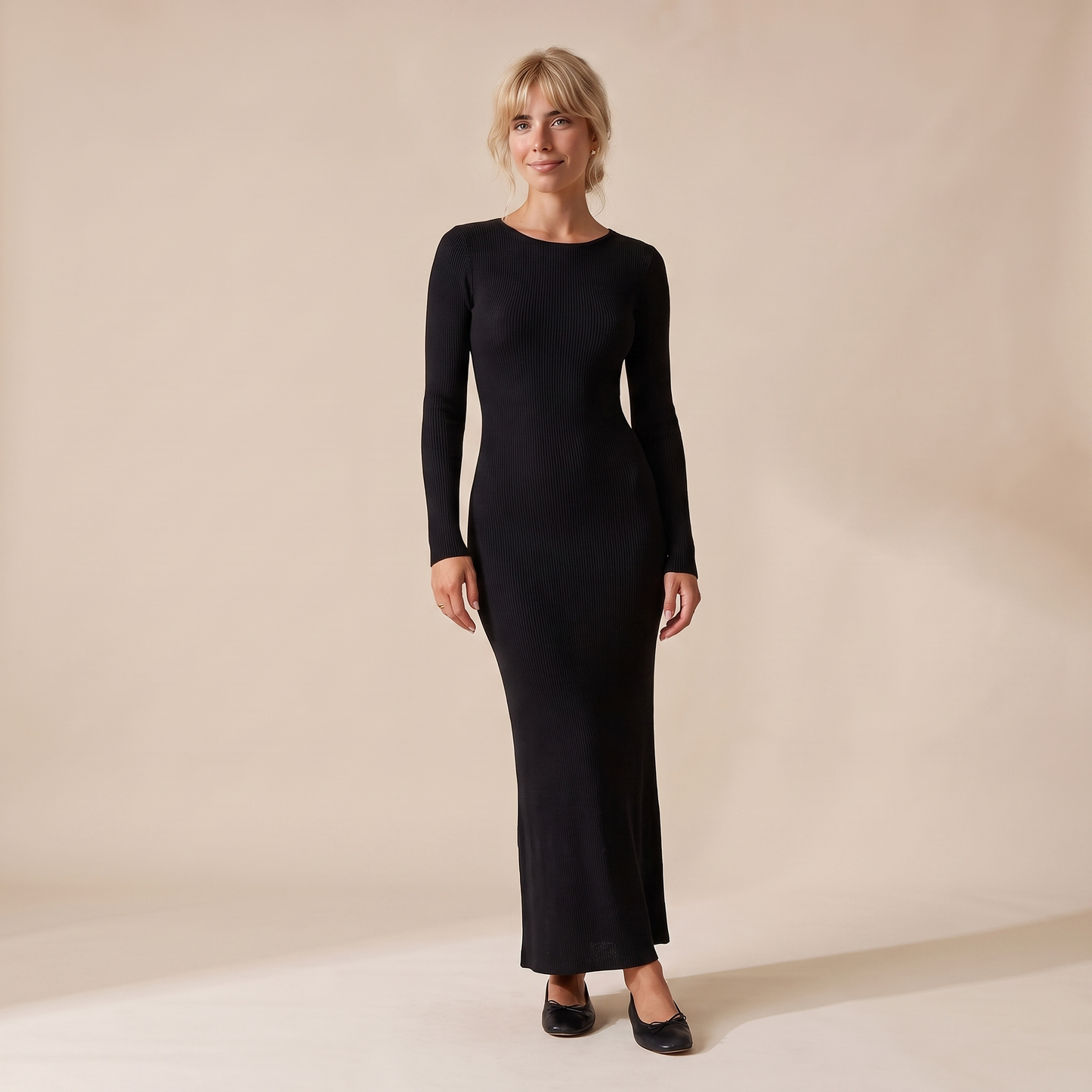 Sunoire ava black backless dress colorway black front hero 01