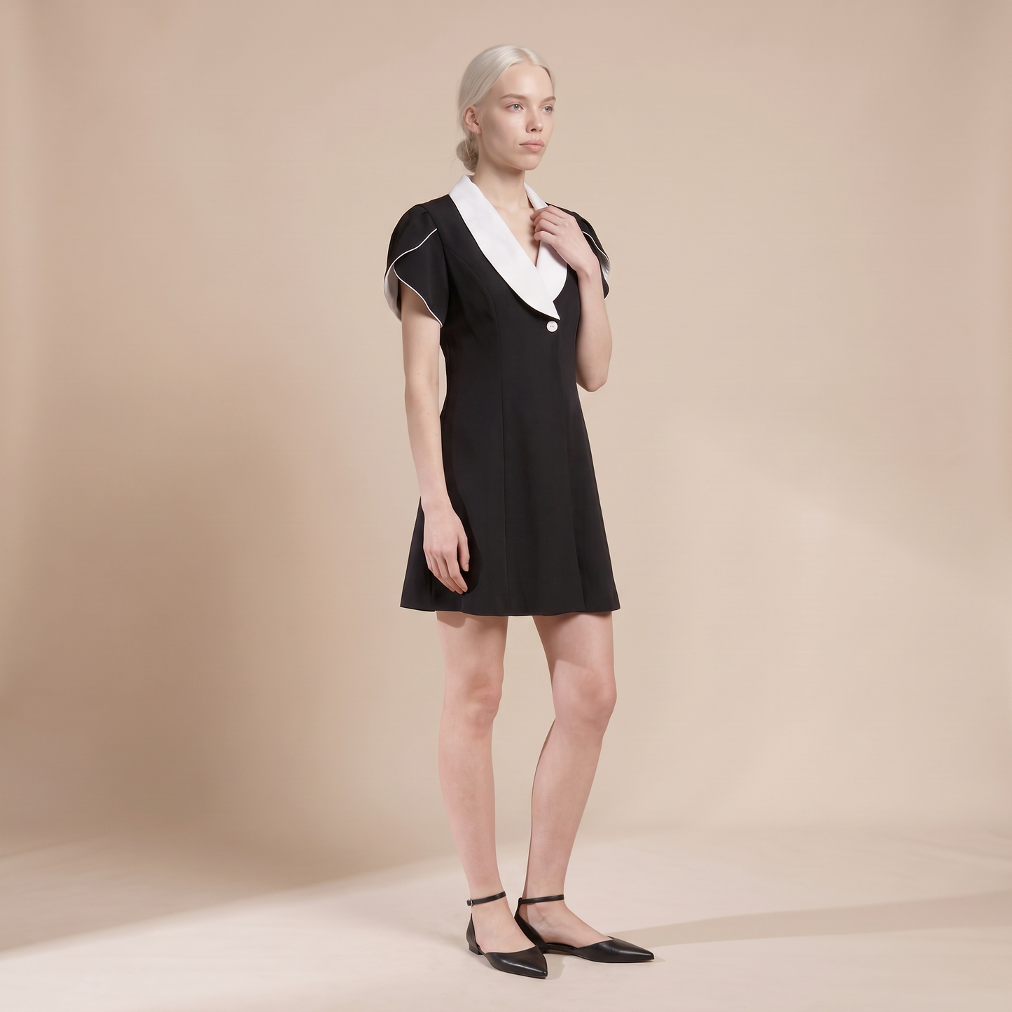 Sunoire guilia black dress three quarter 01