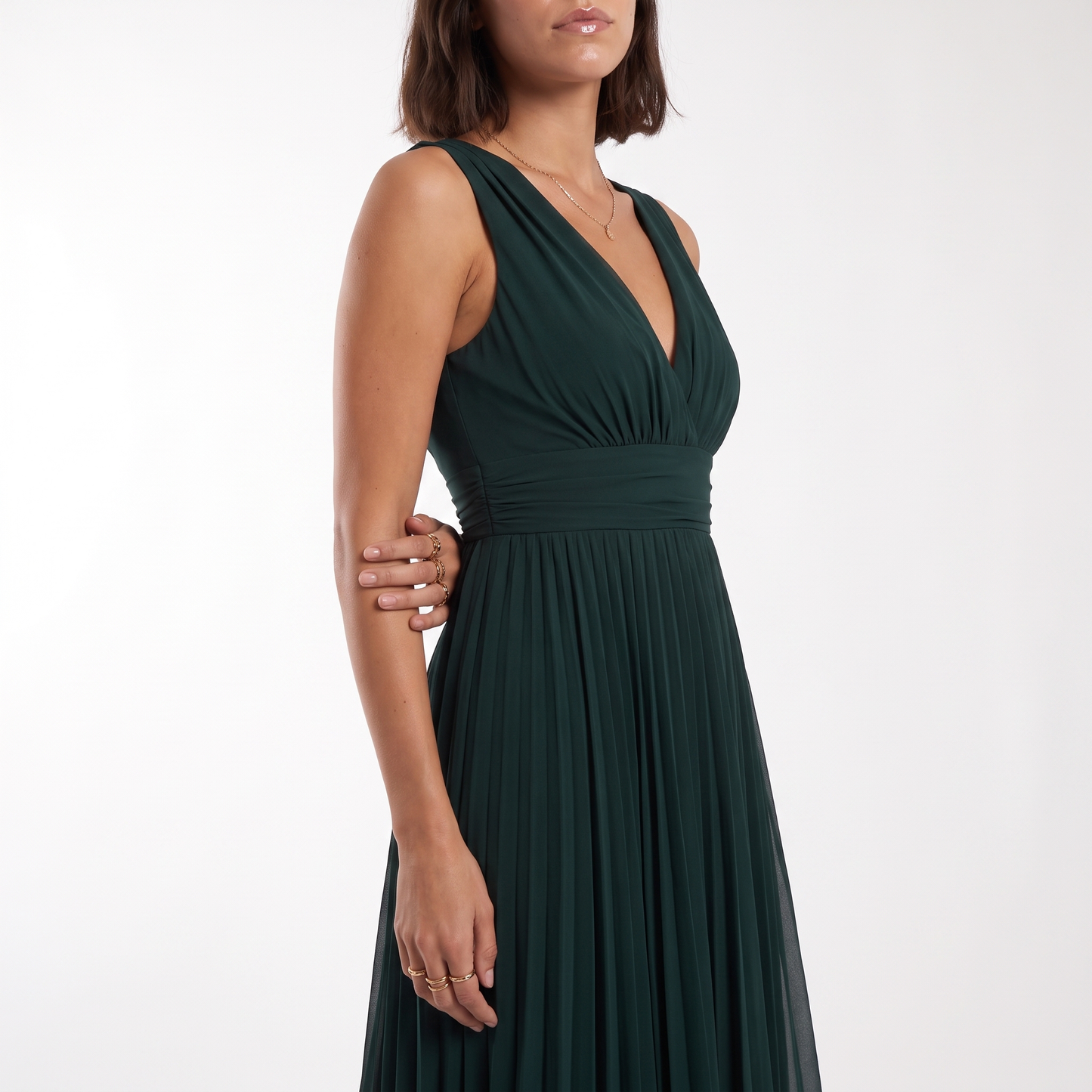 Sunoire womens pleated v neck maxi dress elegant flowing occasion dress torso crop 01