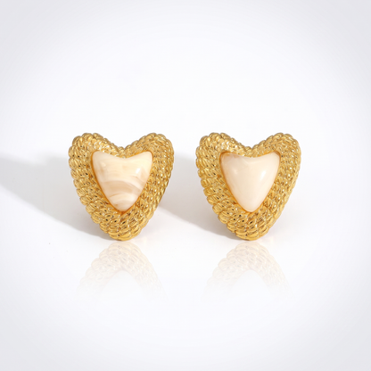 Sunoire european and american women 18k high quality gold earrings creative irregular pendant leaf earring fashion personalized jewelry 01 flatlay cream