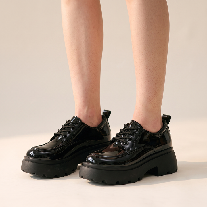 Sunoire serena black loafers 01 three quarter black