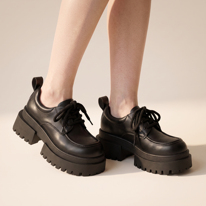 Sunoire celine black loafers 01 three quarter black