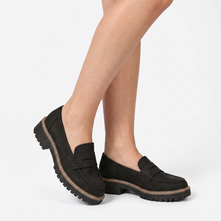 Sunoire skylar loafers 01 three quarter black