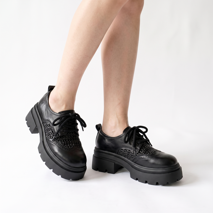 Sunoire caprice black lace up shoes 01 three quarter black