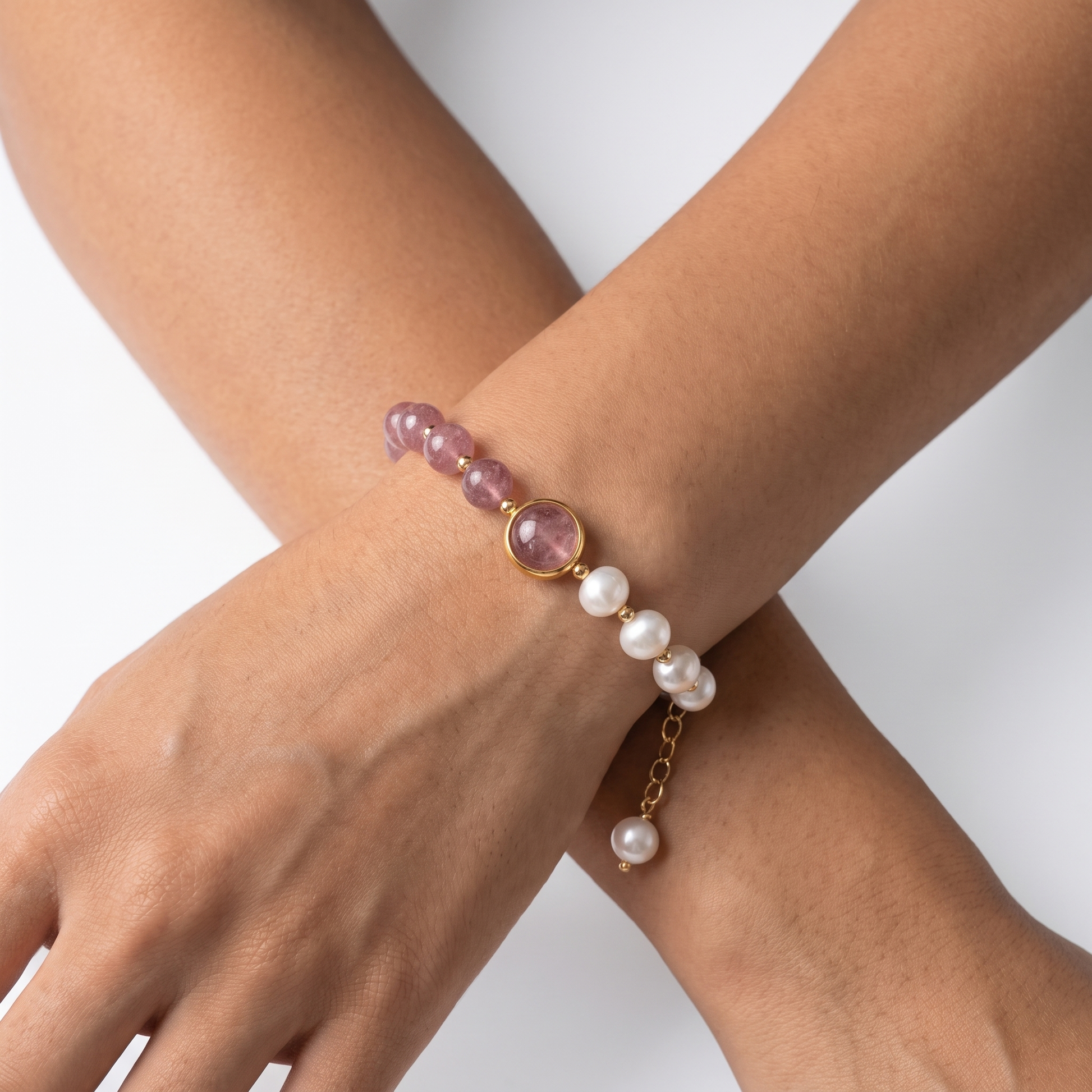 Sunoire girl friend gift good luck charm baroque pearl bracelets strawberry quartz crystal bracelet women 02 model wearing pink pearl