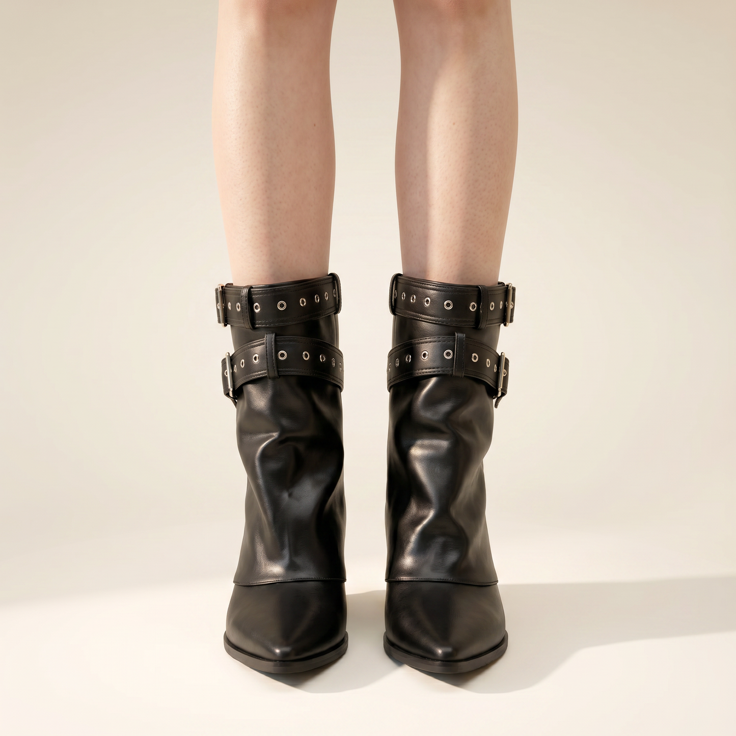 Sunoire celeste black boots 02 worn hero black