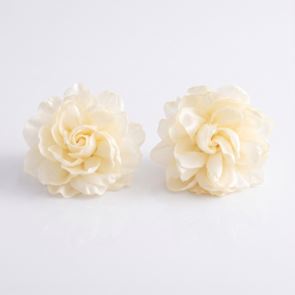 Sunoire exaggerated design big fabric flower earrings for women fashion niche artistic style simulation flower statement earrings 03 flatlay beige