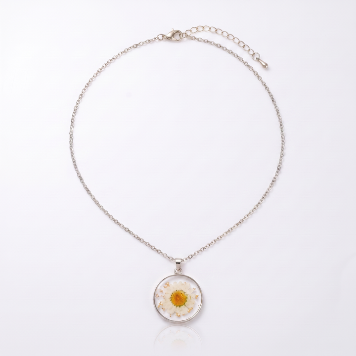 Sunoire cheap bulk chain fashion circular resin dried flower 18k gold plated jewelry pendant necklace by roll 03 flatlay silver