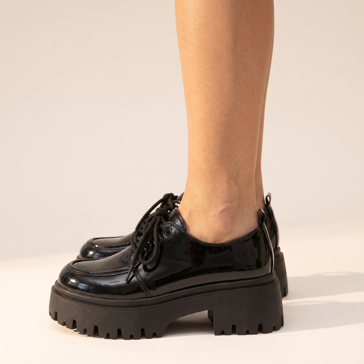 Sunoire lola black lace loafers 03 side profile black