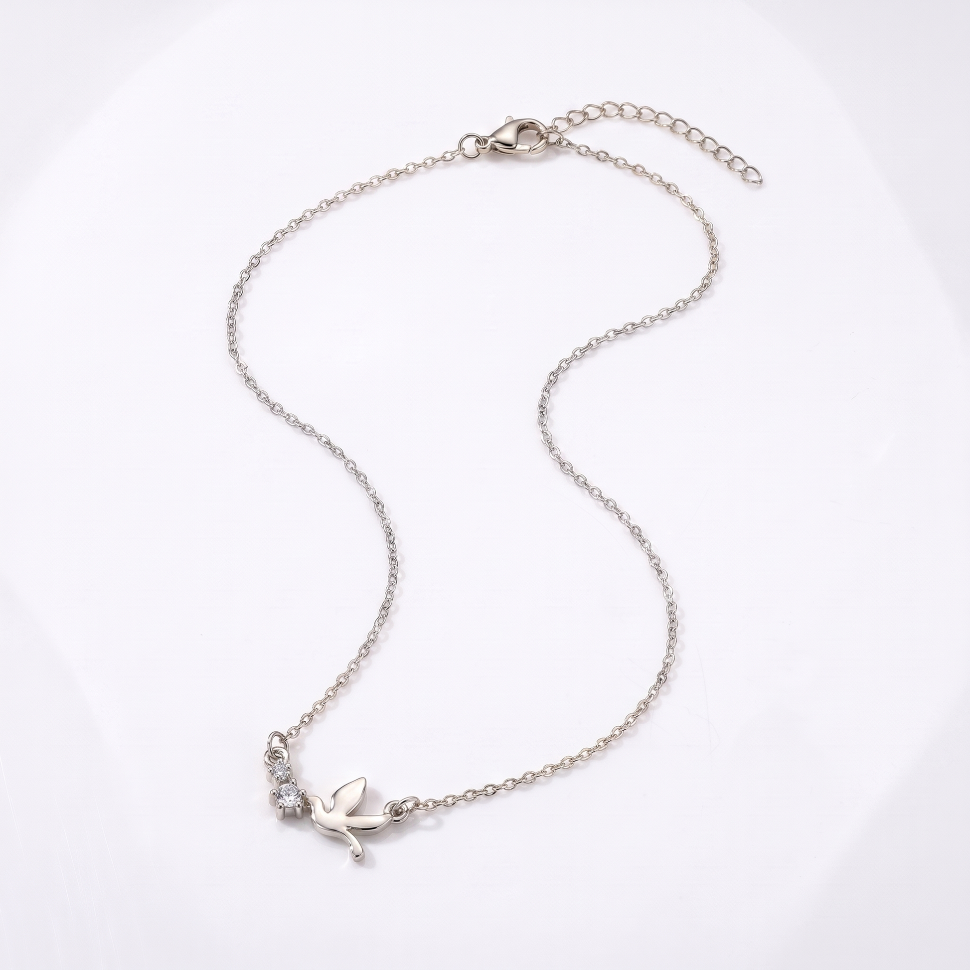 Sunoire wholesale vintage style 18k gold plated o shape chain fashion peace dove pendant necklace stainless steel jewelry for women gift 04 flatlay silver