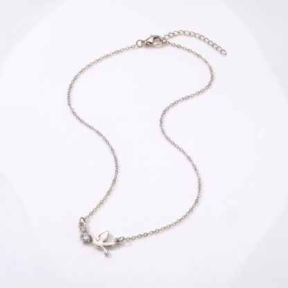 Sunoire wholesale vintage style 18k gold plated o shape chain fashion peace dove pendant necklace stainless steel jewelry for women gift 04 flatlay silver