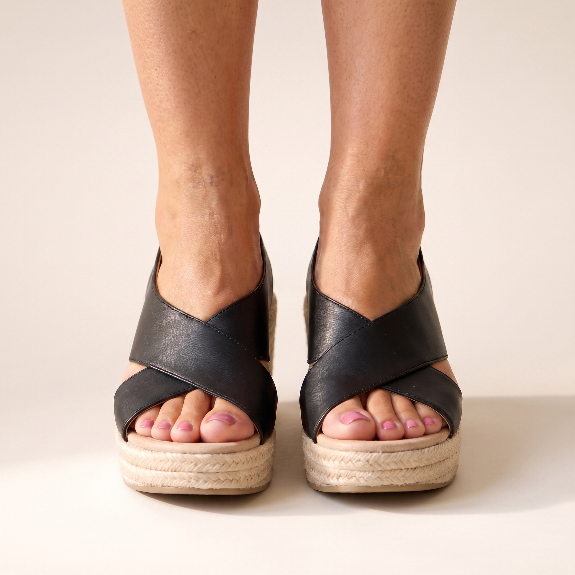 Sunoire aroven black sandals 04 worn detail black