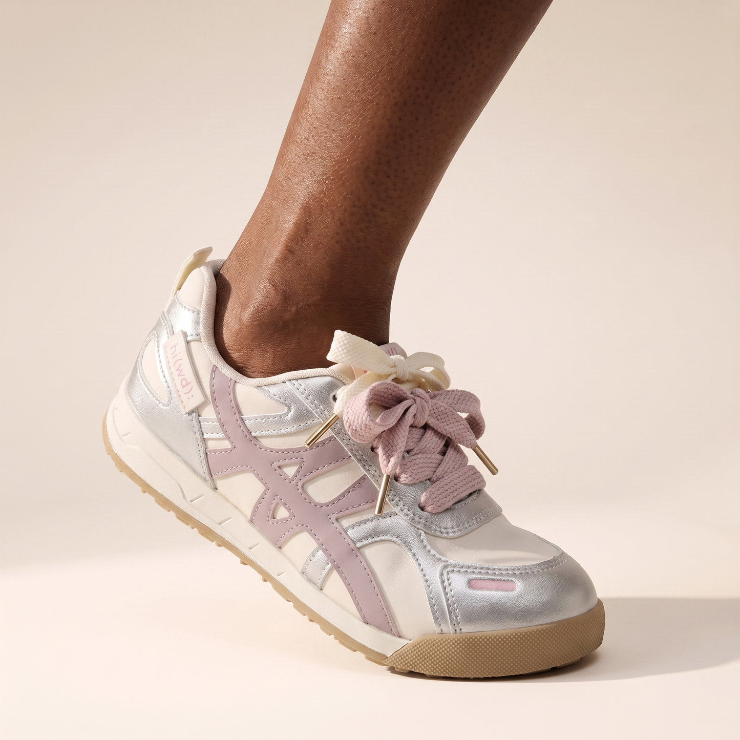 Sunoire paloma white mesh sneakers 04 worn detail pink