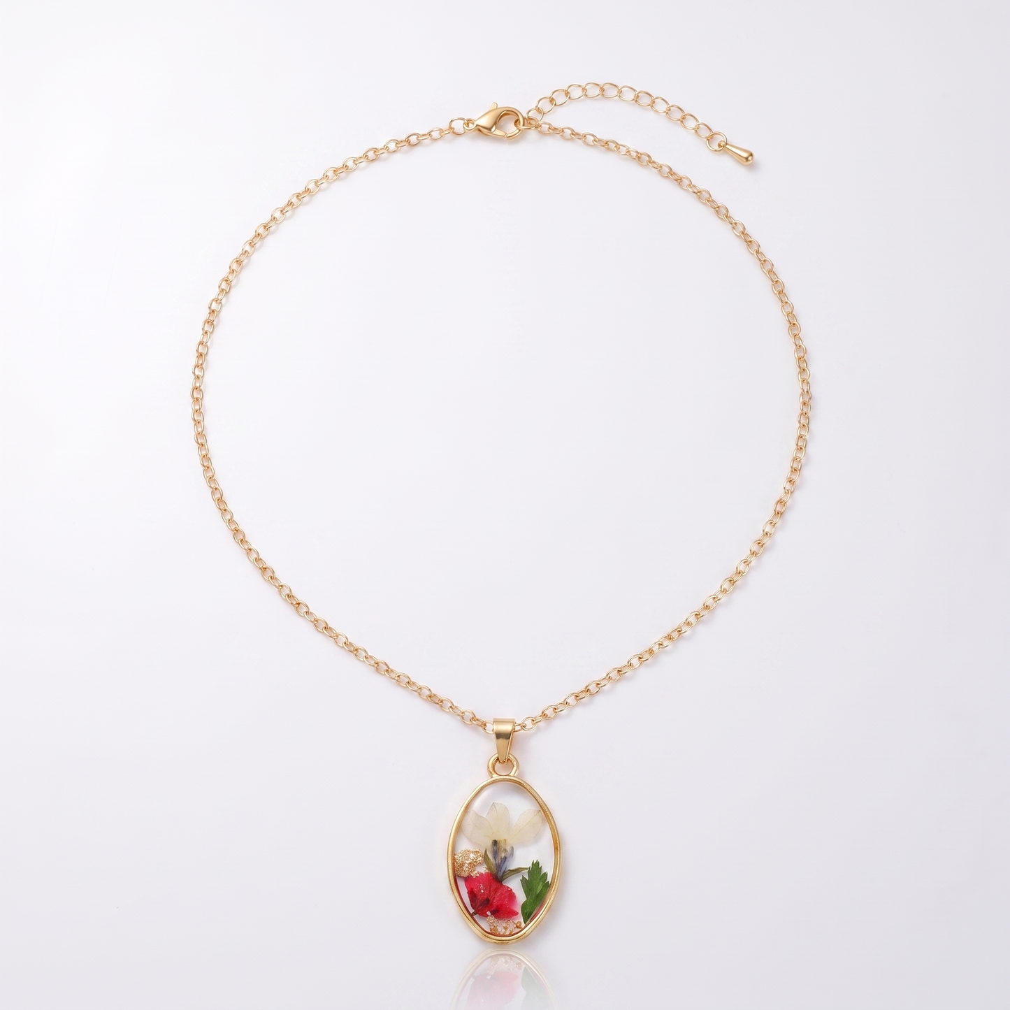 Sunoire non tarnish 18k gold plated korean bohemian pastoral small fragmented fashion dried flower charms pendant necklace for women 05 flatlay oval wildflower
