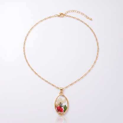 Sunoire non tarnish 18k gold plated korean bohemian pastoral small fragmented fashion dried flower charms pendant necklace for women 05 flatlay oval wildflower