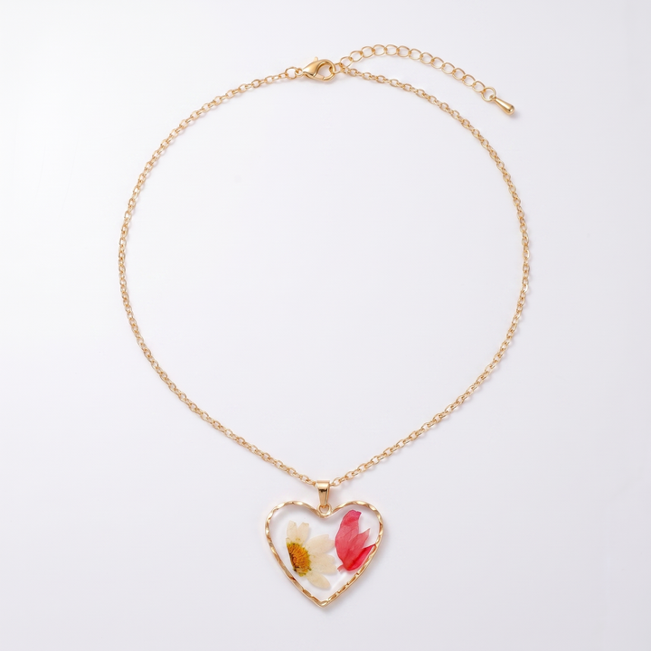 Melany Round Daisy Mix Floral Necklace — Heart Daisy Petal