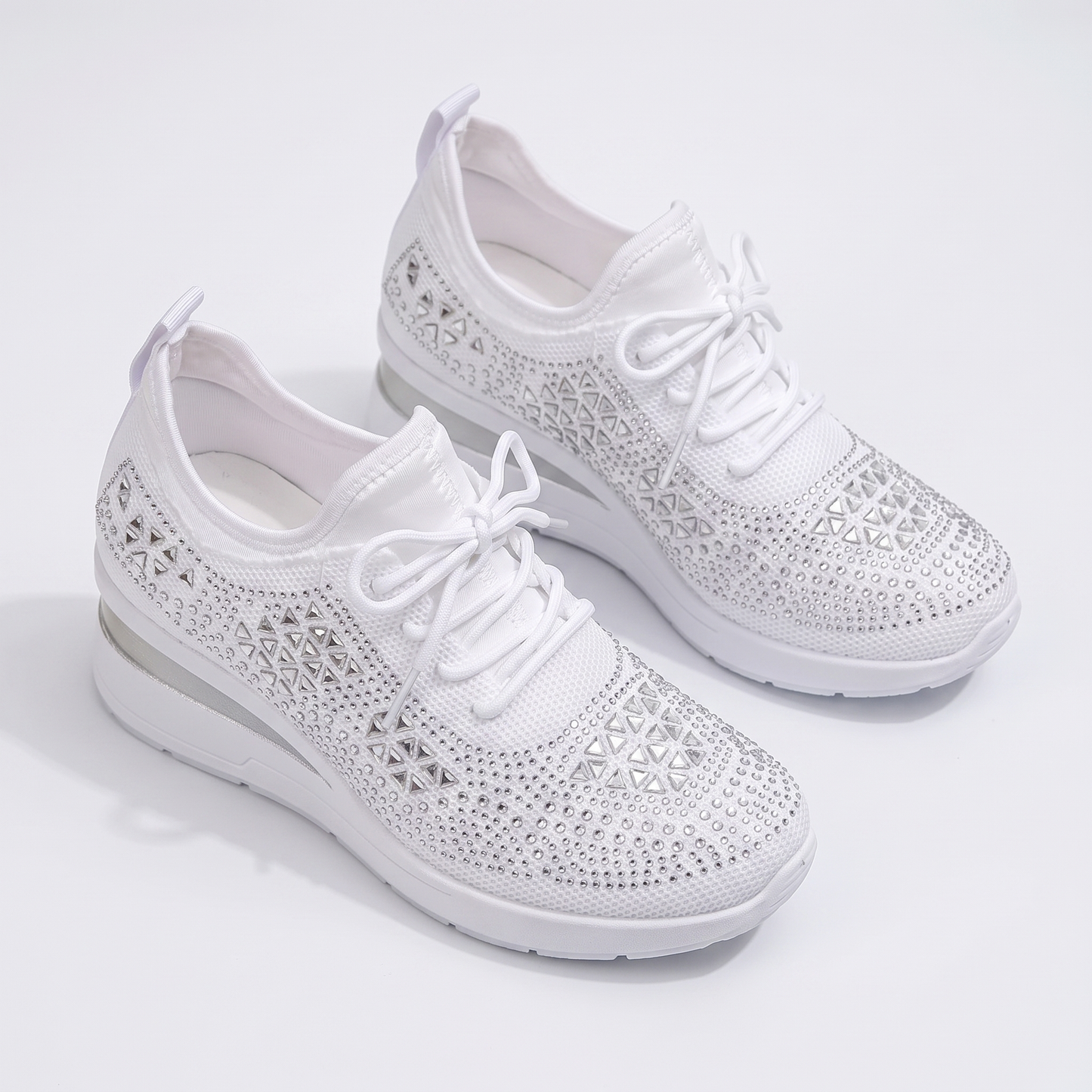 Sunoire alicia shoes 09 pair flatlay white