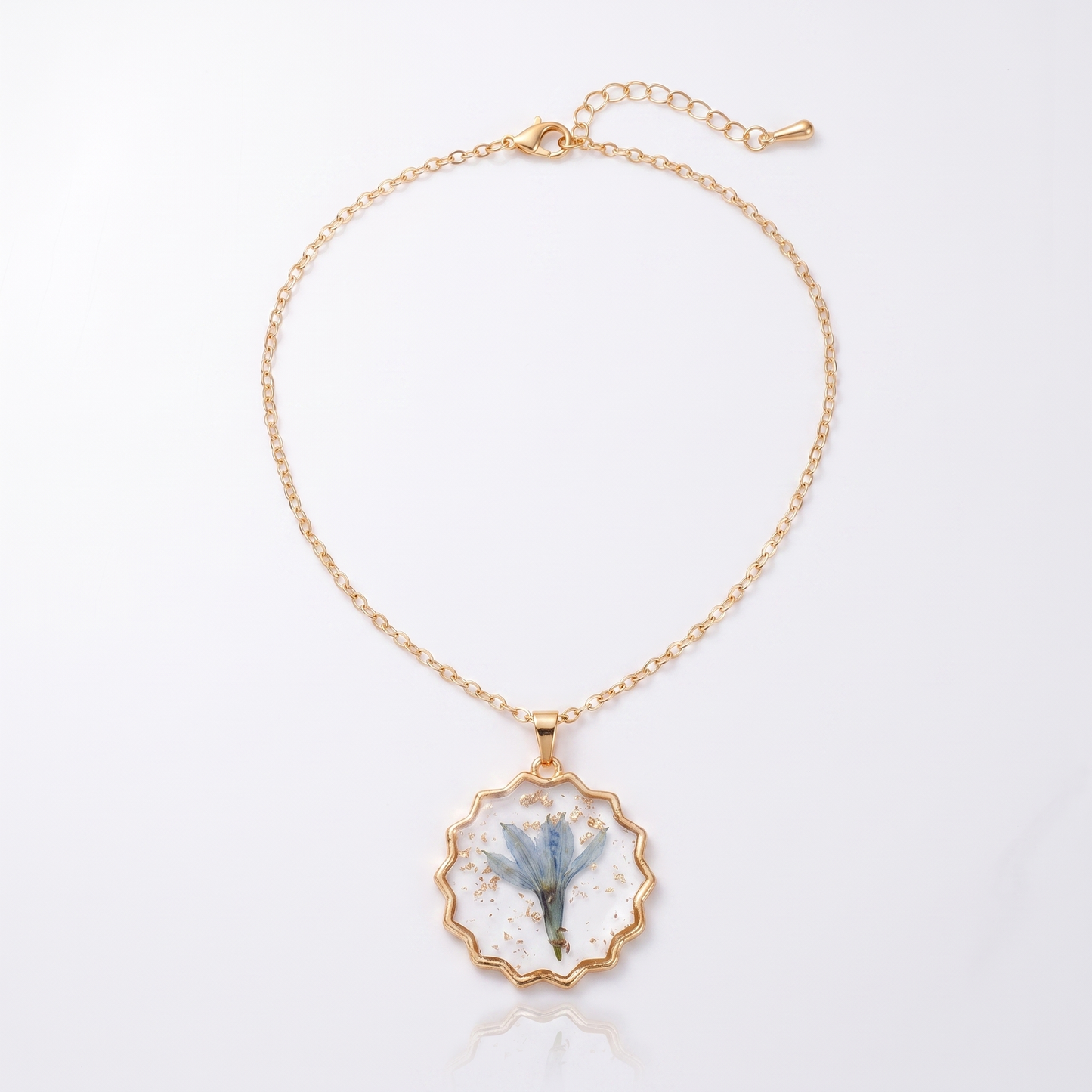 Sunoire non tarnish 18k gold plated korean bohemian pastoral small fragmented fashion dried flower charms pendant necklace for women 10 flatlay scalloped blue foil