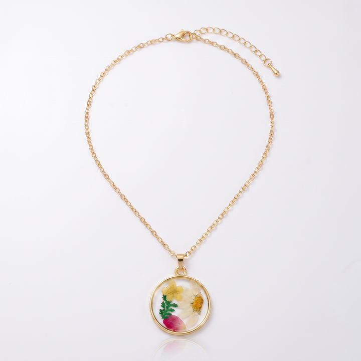 Melany Round Daisy Mix Floral Necklace — Round Fern Daisy