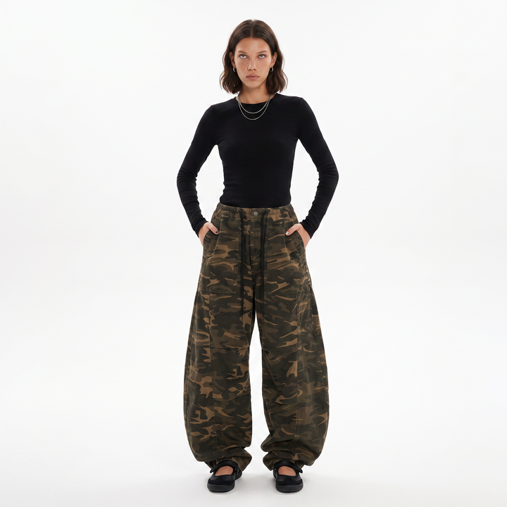 Sunoire american style camouflage pants for women and men spring new design high waist straight leg loose and casual denim pants front hero 01