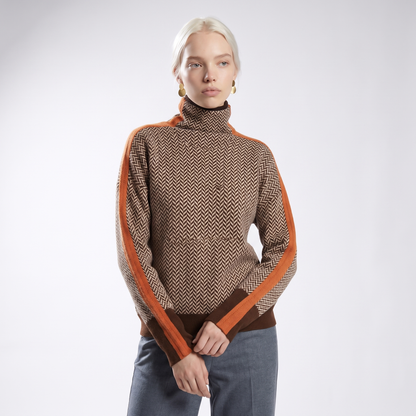 Sunoire anita elegant cashmere turtleneck sweater top front crop 01