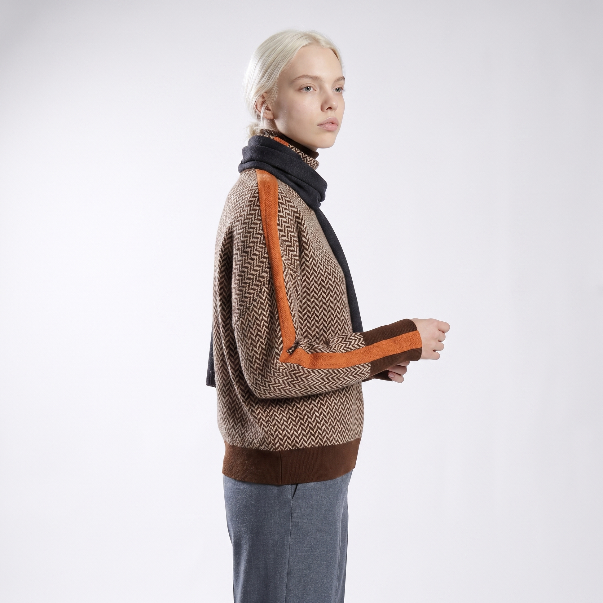 Sunoire anita elegant cashmere turtleneck sweater top side crop 01