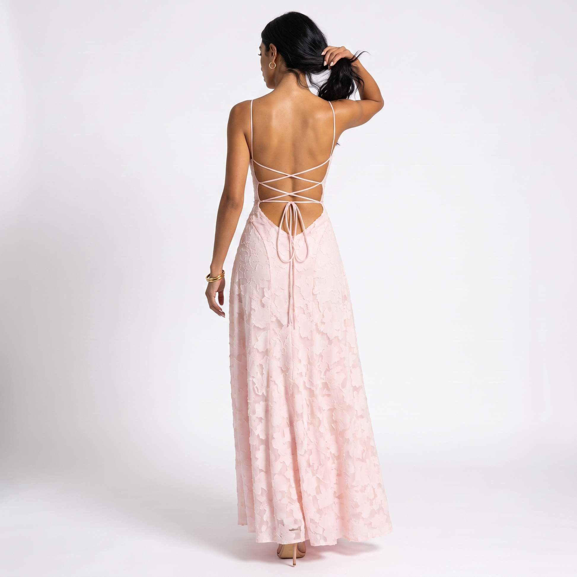 Sunoire aroven blush pink floral ruched maxi dress back view 01