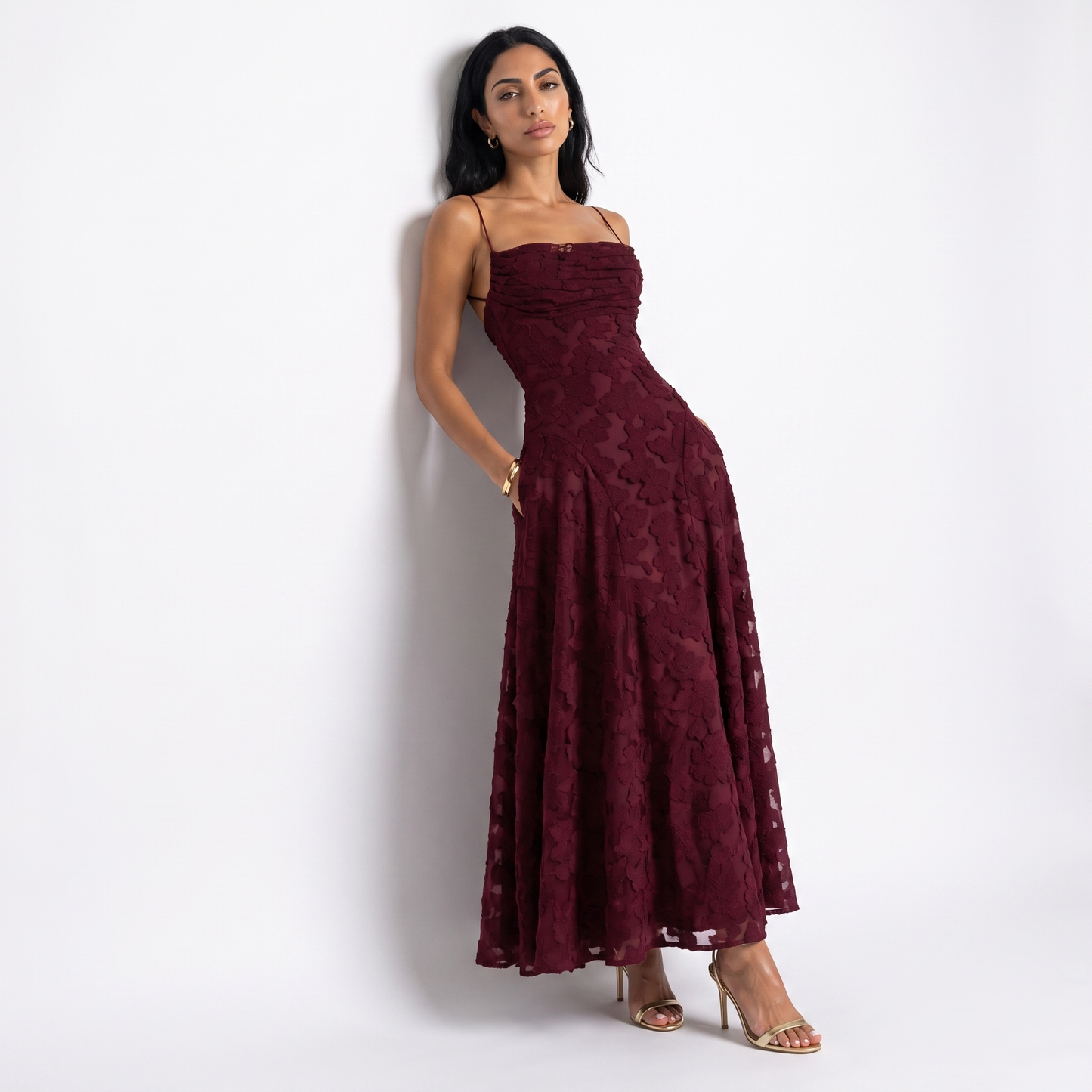 Sunoire aroven blush pink floral ruched maxi dress colorway burgundy front hero 01