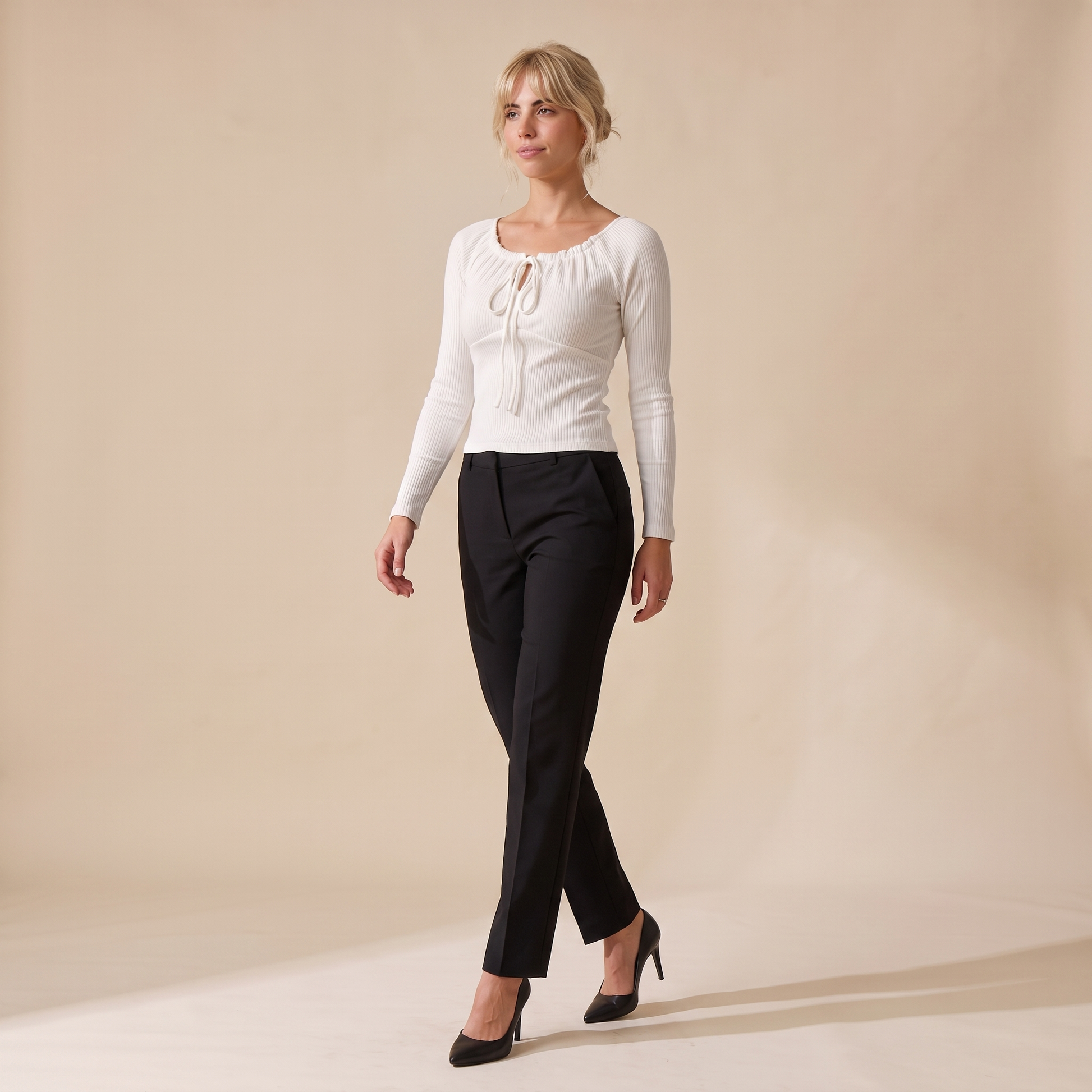 Sunoire aroven white shirt three quarter 01