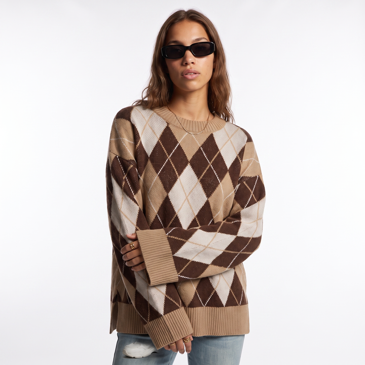 Sunoire autumn casual streetwear knitted diamond shaped long sleeved sweater with round neckline loose cuffs for women top front crop 01