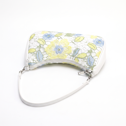 Sunoire bag 04 lace crescent 01 front