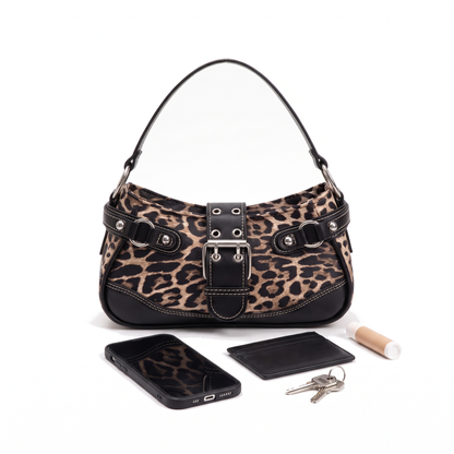 Women's Baguette Bag, what fits inside