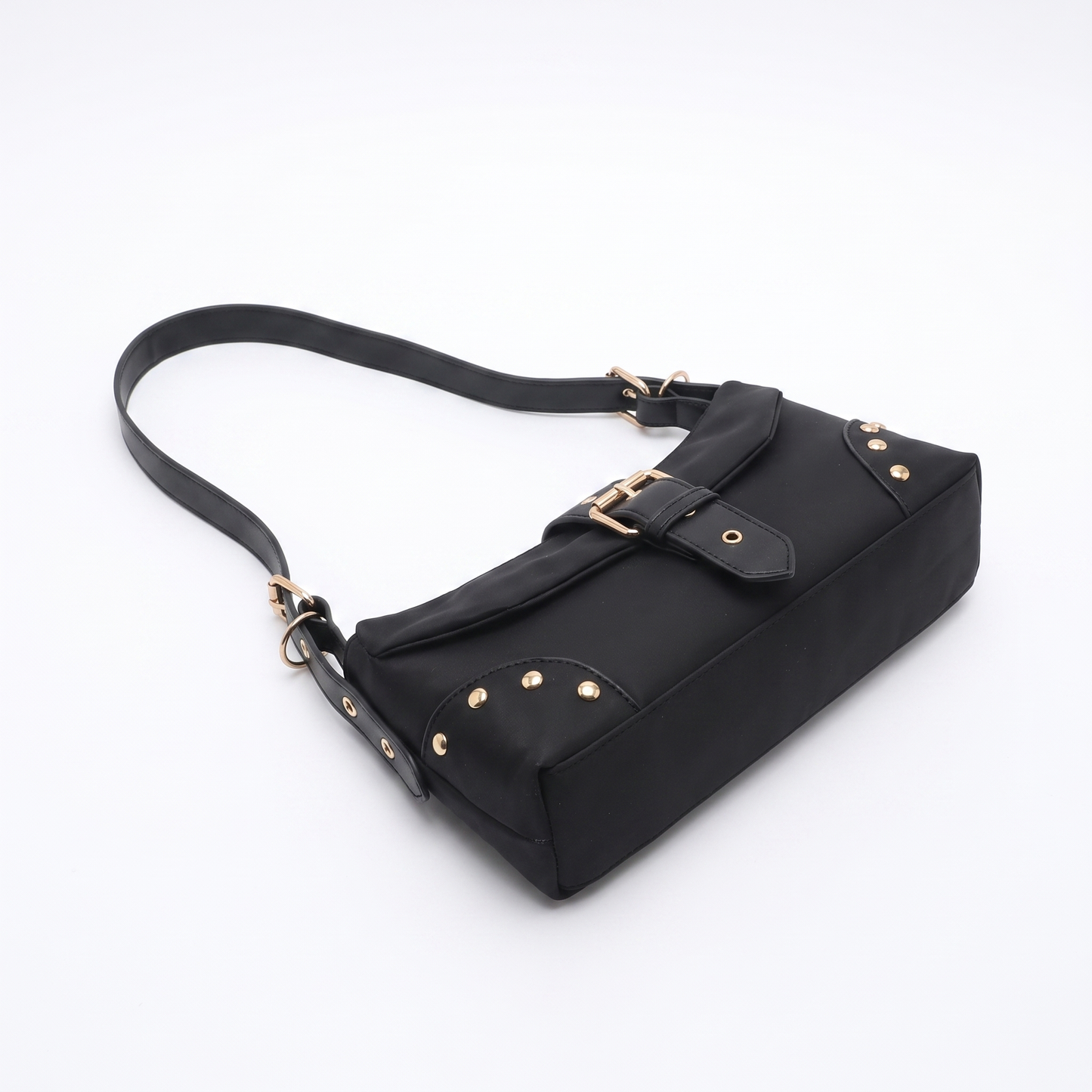 Sunoire bag 14 y2k studded shoulder 02 three quarter