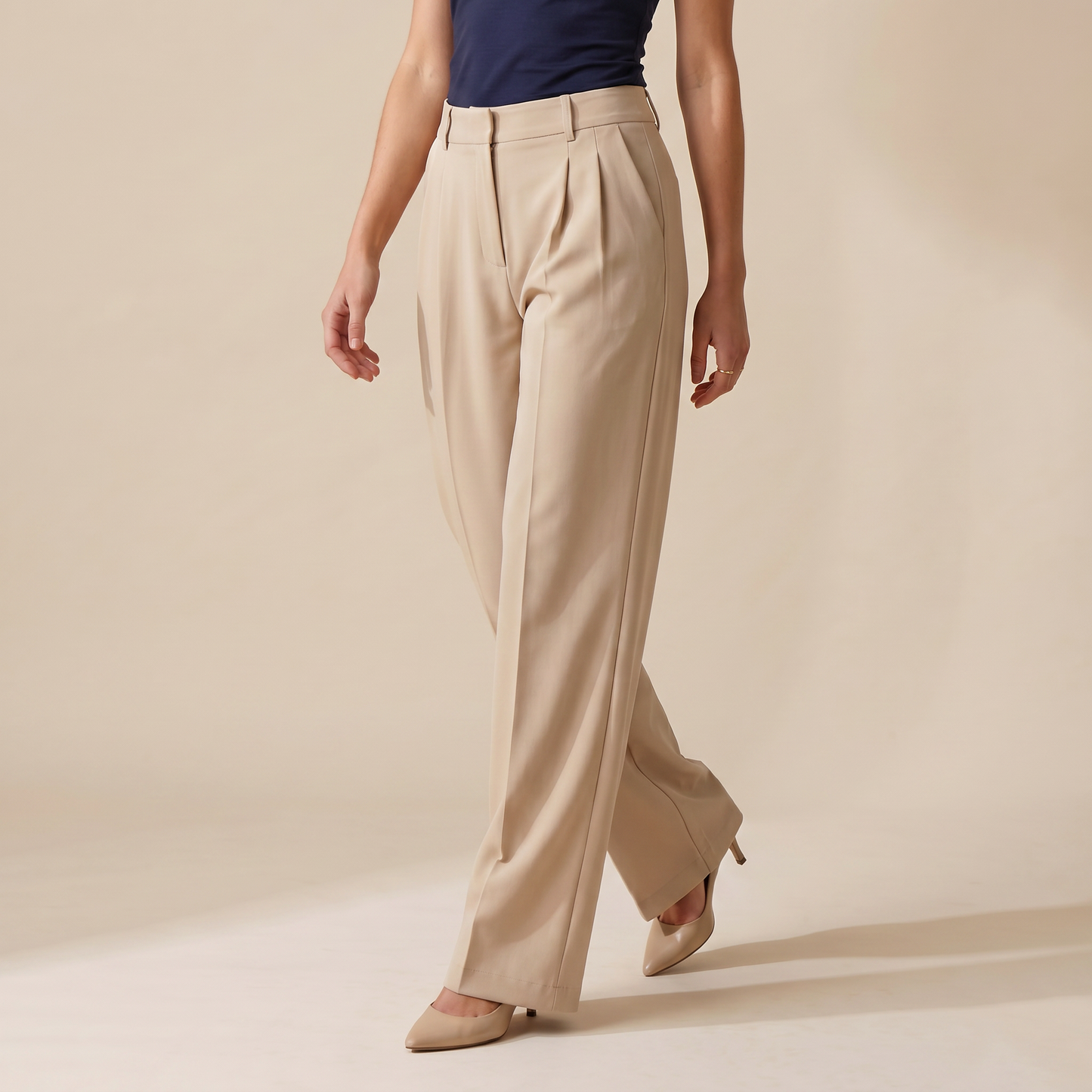Sunoire bernice beige pleated pants bottom front crop 01