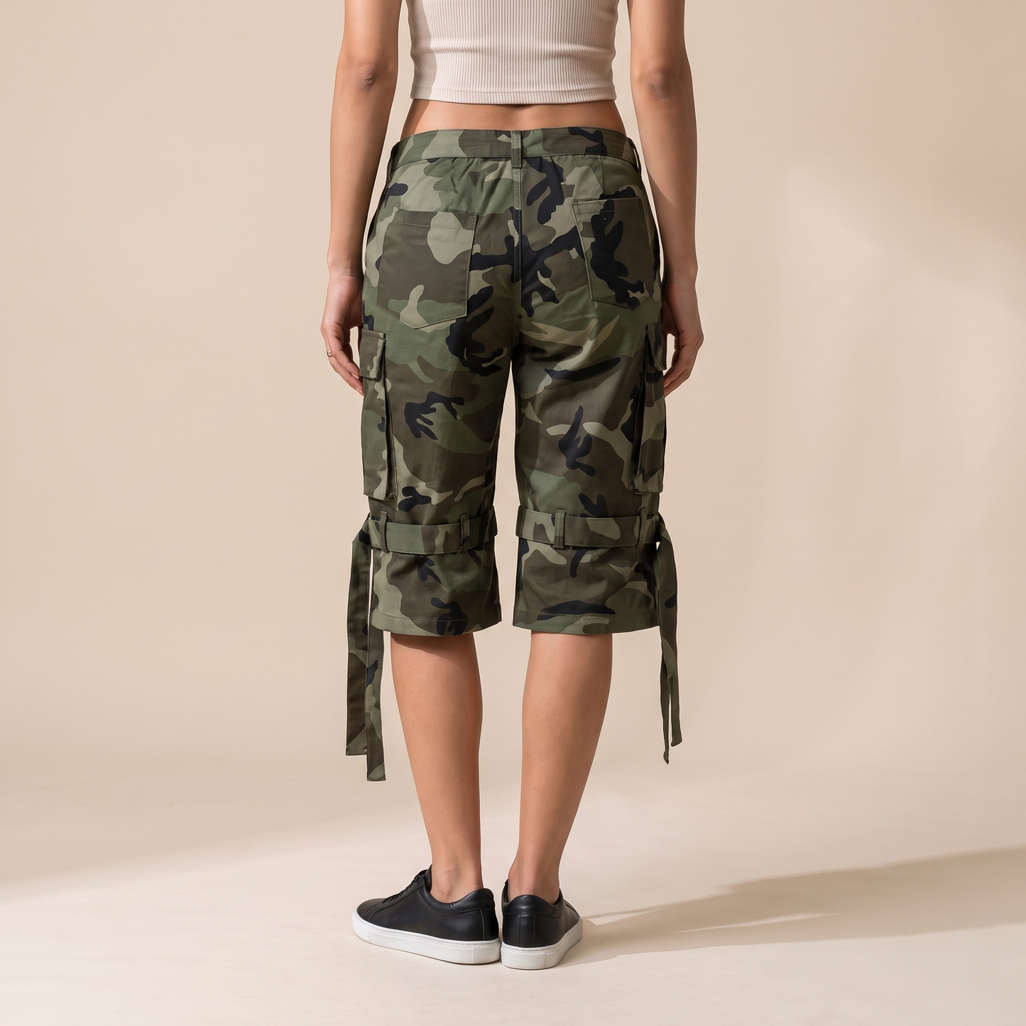 Sunoire bernice camo camo print shorts bottom back crop 01