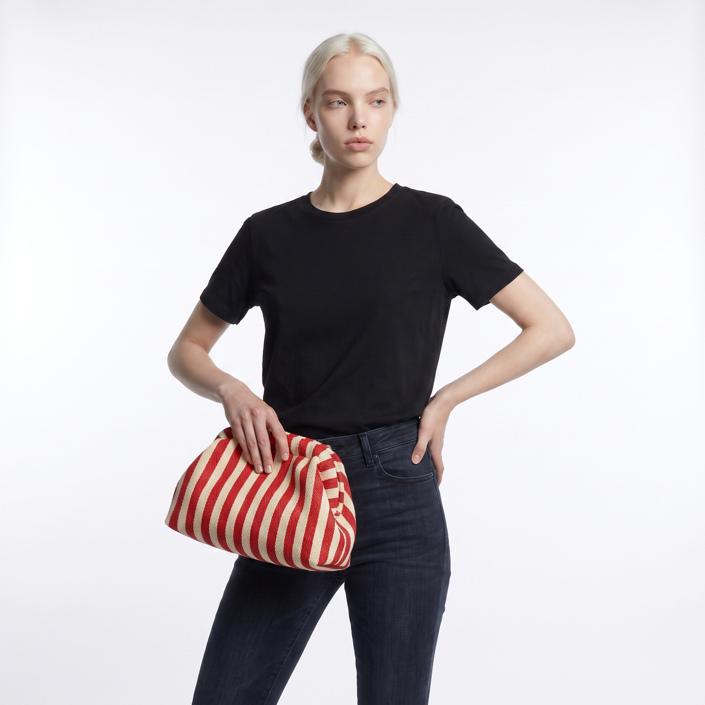 Sunoire brielle red stripe woven clutch bag bag detail 01