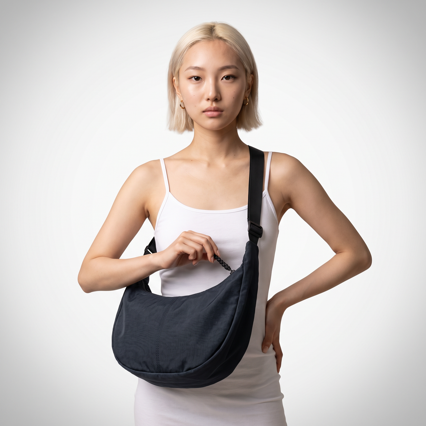 Sunoire camille black slouchy crossbody bag 03 detail