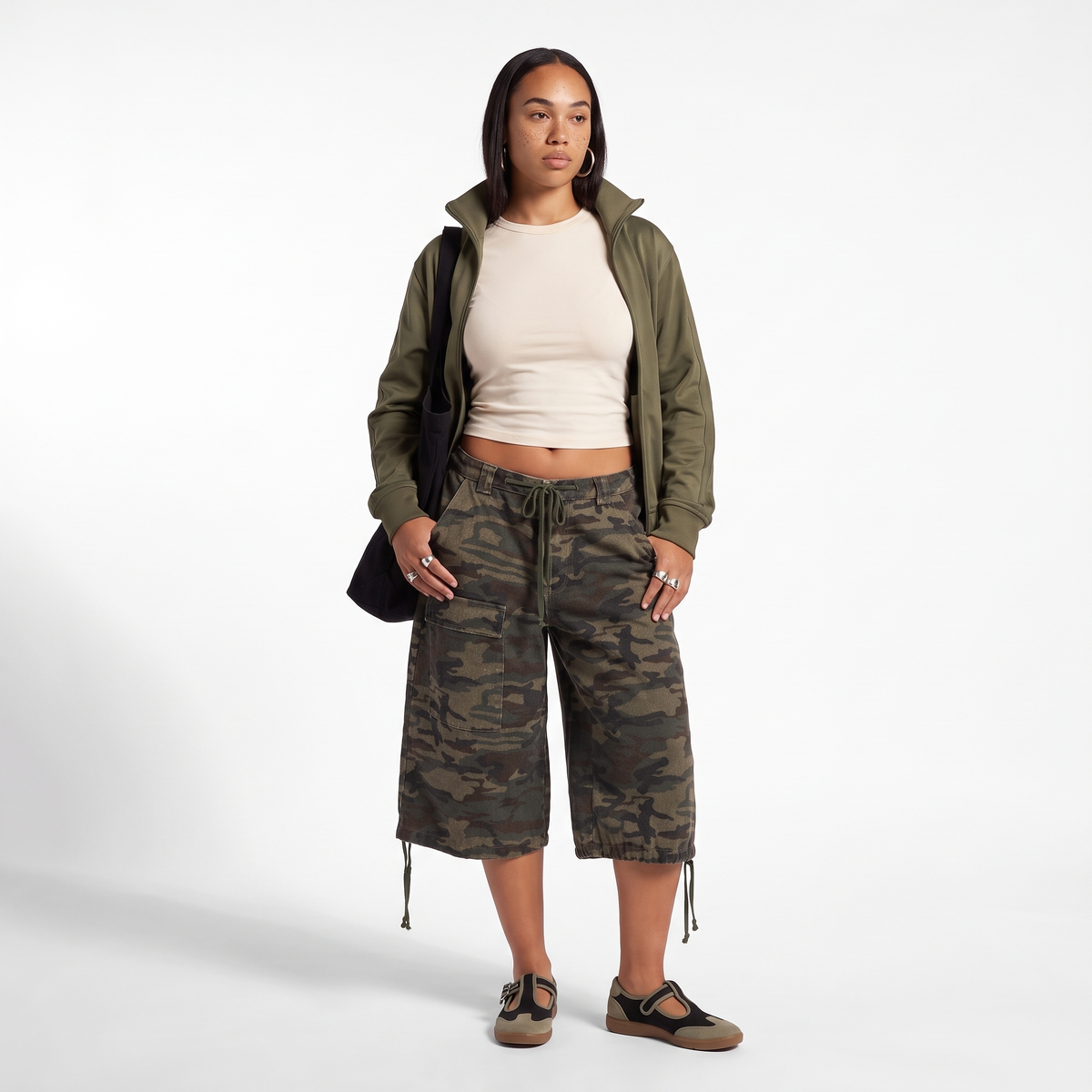 Camo Print Drawstring Cargo Shorts, Baggy Knee Length Casual Shorts, Front