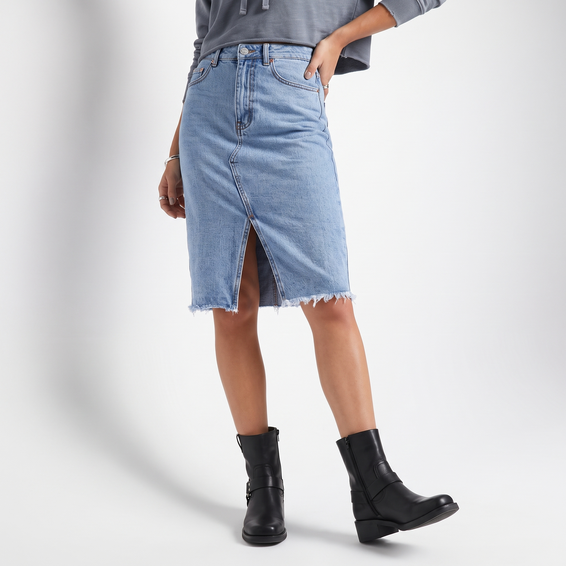 Sunoire casual denim midi skirt with front slit bottom front crop 01