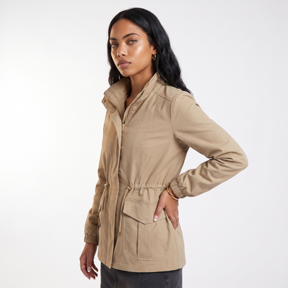 Sunoire casual utility jacket with drawstring waist and flap pockets top detail 01