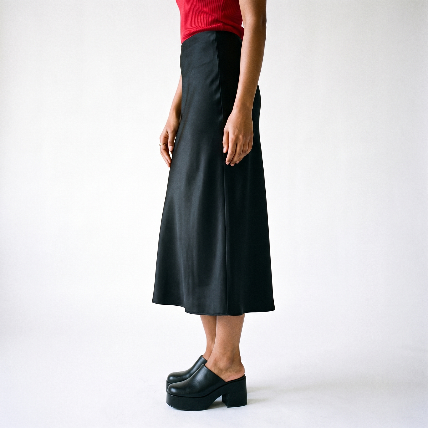 Sunoire damesrok 2026 satijnen rok dames hoge taille lan 60966d3b bottom side crop 01