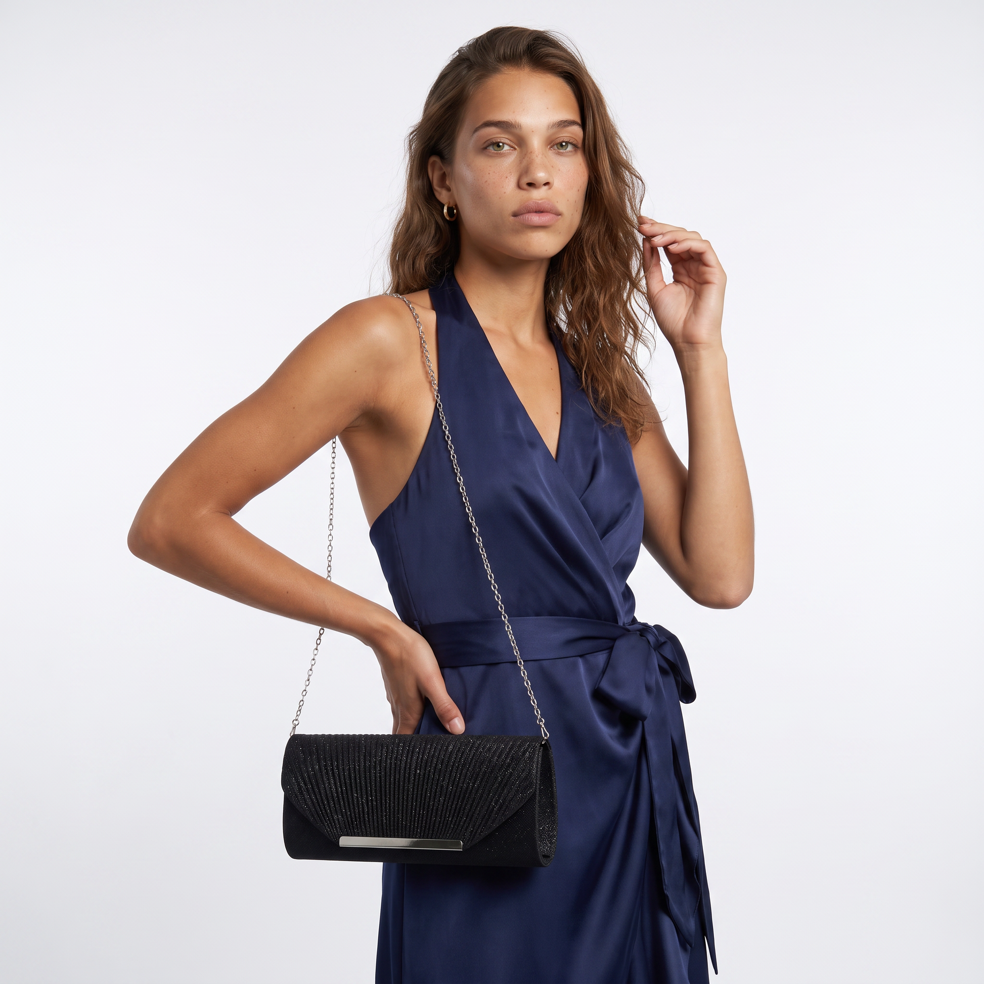 Sunoire delphine black glitter clutch bag 03 detail