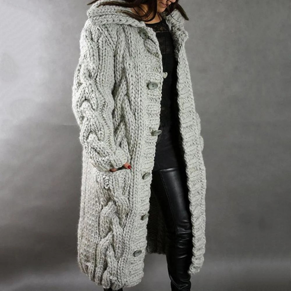 Women’s Oversized Cable Knit Button Cardigan in Silver Grey