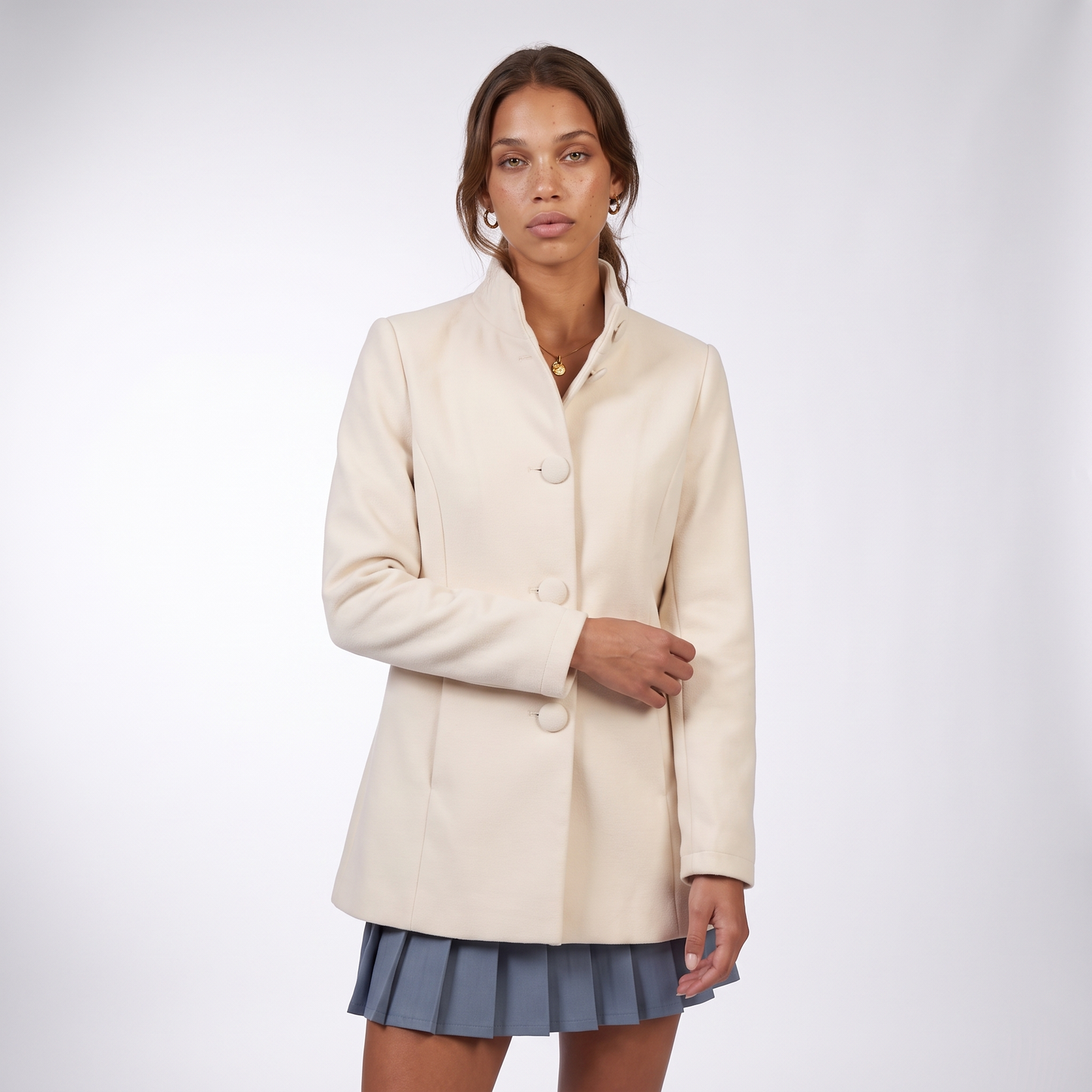 Sunoire elegant stand collar coat with button front and side pockets top front crop 01