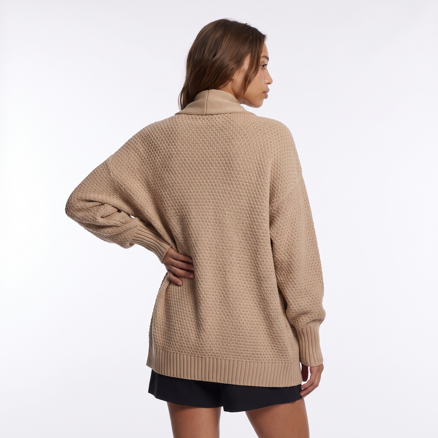 elegant-womens-long-sleeved-cashmere-cardigan-perfect-for-winter-top-back-crop-01.png