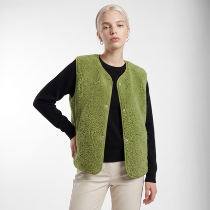 Sunoire elowen sherpa fleece comfort vest top detail 01