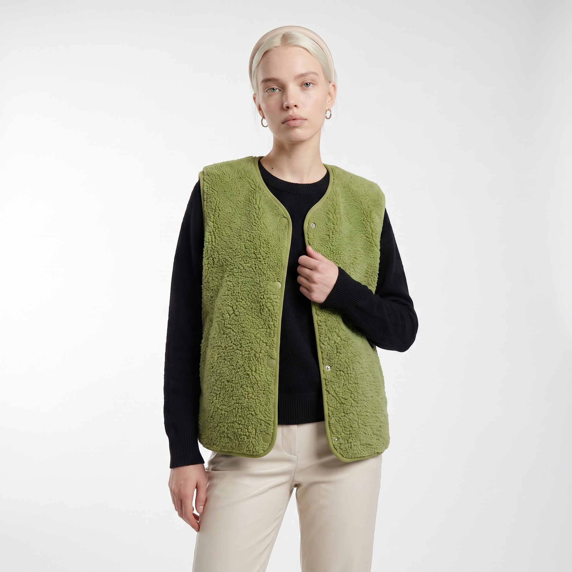 Sunoire elowen sherpa fleece comfort vest top front crop 01