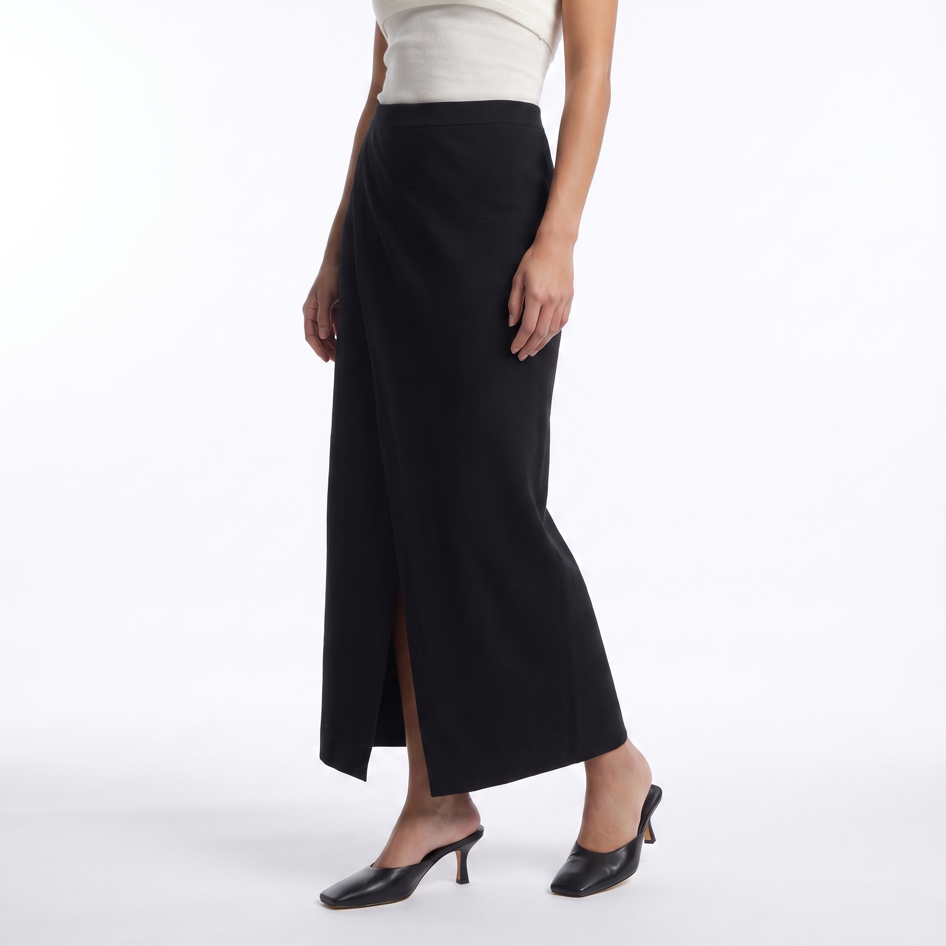 Sunoire gwendolyn maxirock aus weichem rippstrick bottom crop 3q 01