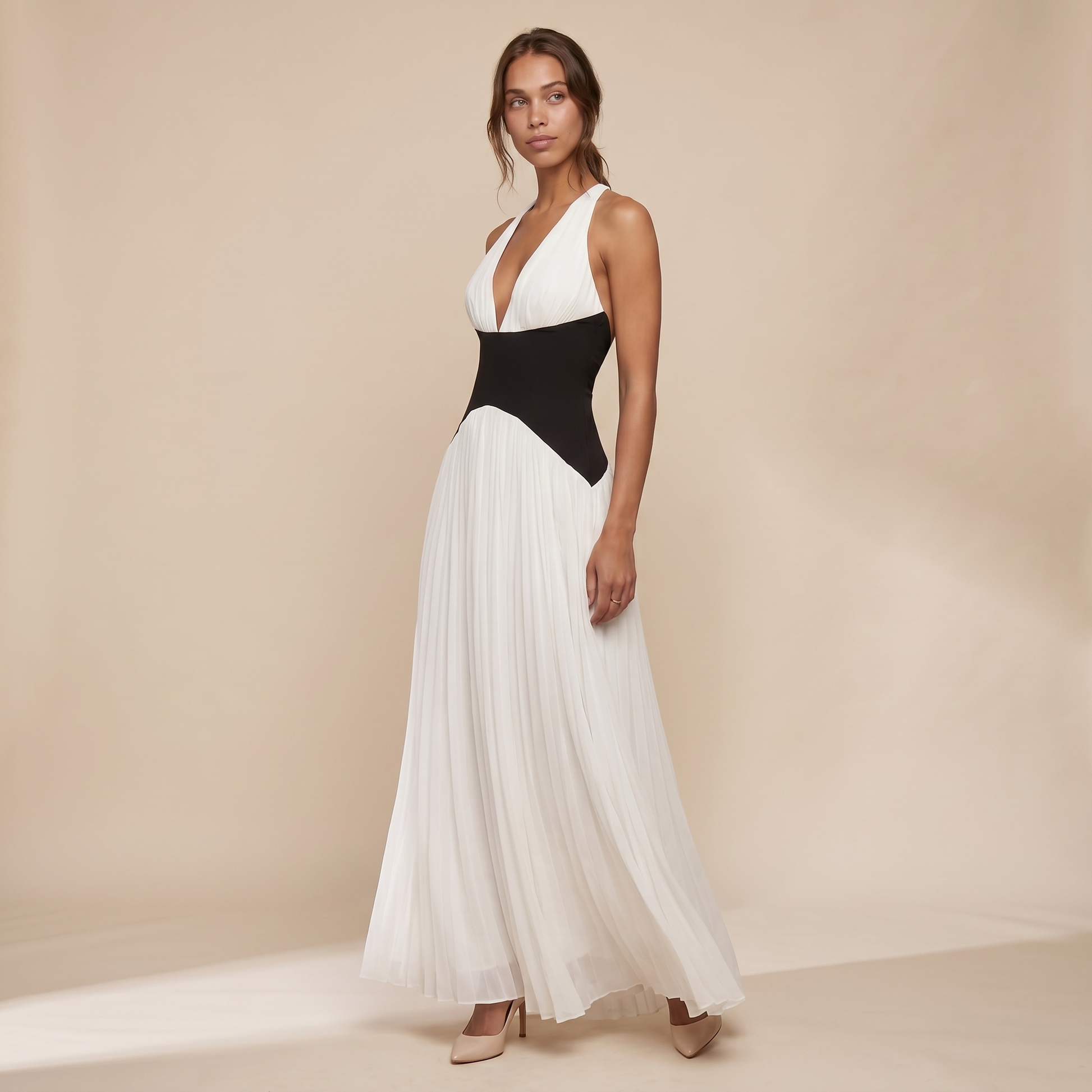 Sunoire helj08 cross border black backless dress three quarter 01